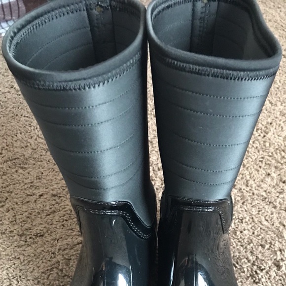 Tommy Hilfiger Rain Boots - Picture 2 of 3